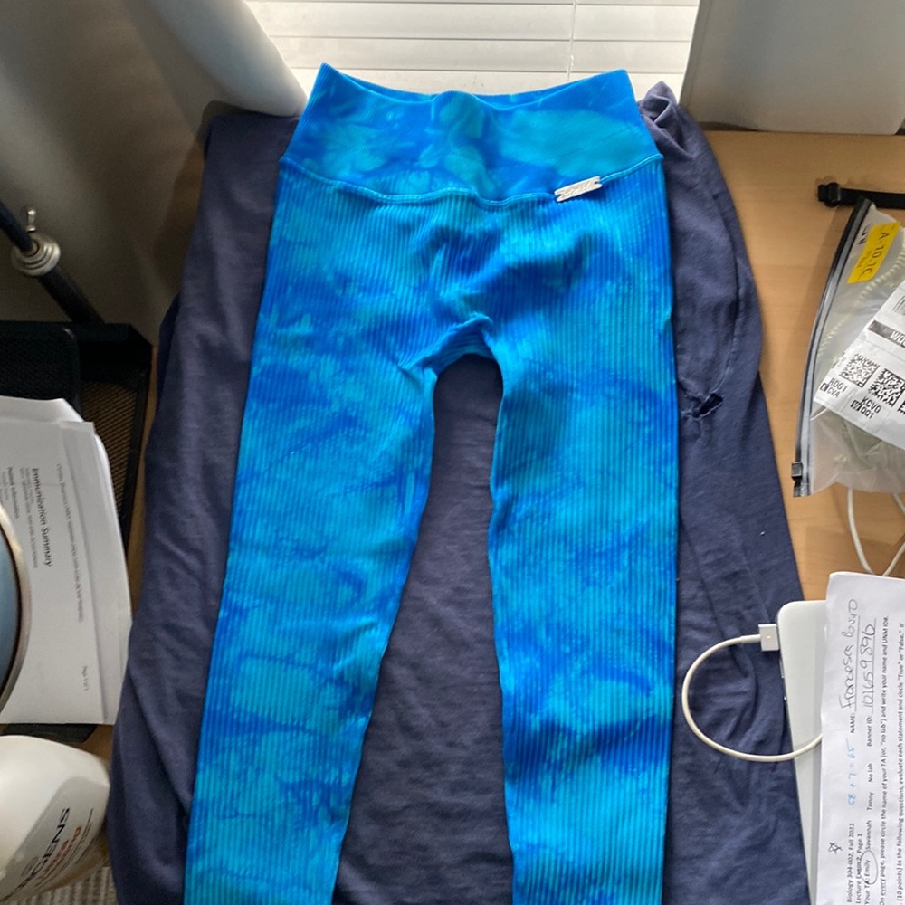 Bombshell leggings - Picture 1 of 3